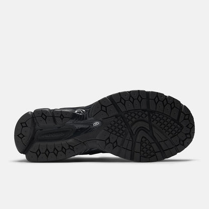 NB 1906 - Black